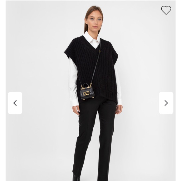 Black swearer Vest size small Valentino